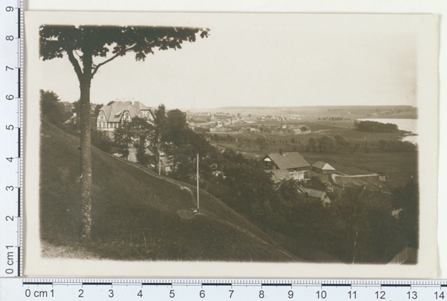 Viljandi, view of the ruins towards the city