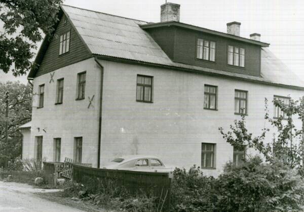 Location of the oak manor drill (kunagine White Hobu/White Hobuse drill) near Riga mnt. Tartu, 1977.