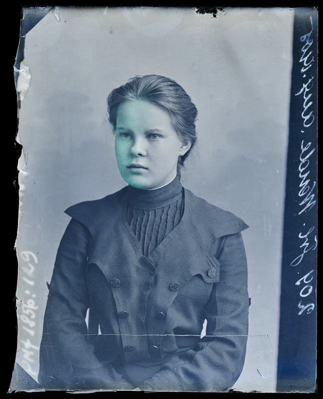 klaasnegatiiv ja foto, Vende, neiu portreefoto 1905.a.