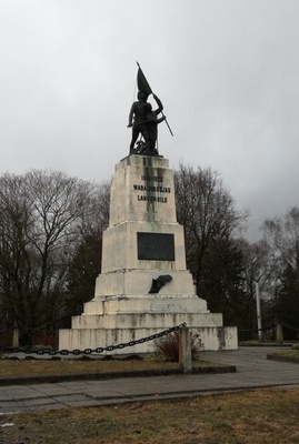 Rakvere Vabadussõja mälestussammas. rephoto