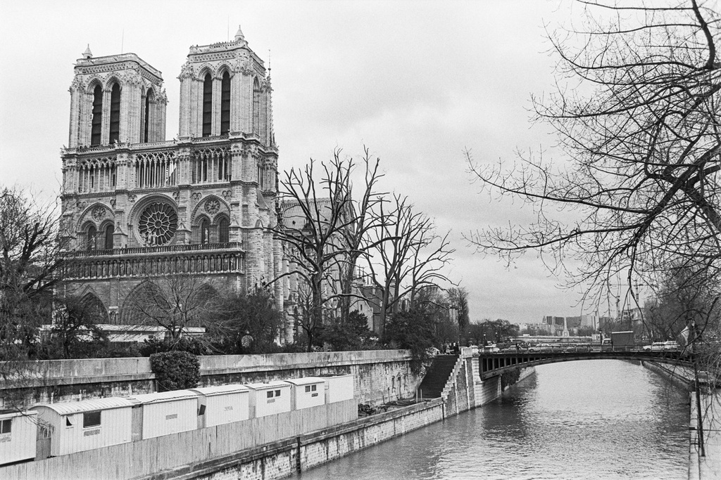 Paris; Pariisi