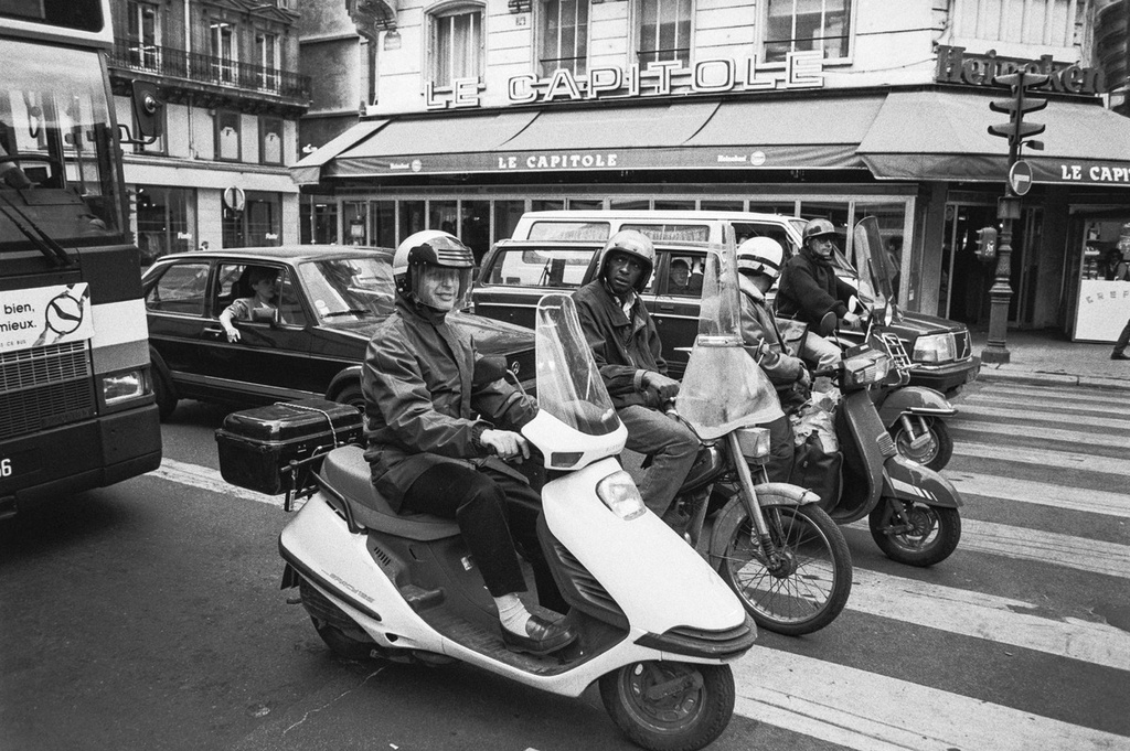 Traffic in Paris; Liikennettä Pariisissa