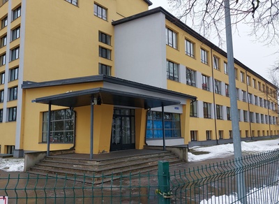 Students on the first school day in Tallinn 4. High school at the new building. rephoto