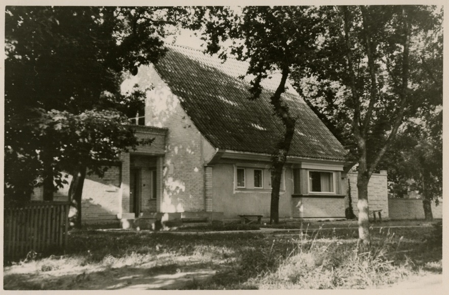 Private house in Tallinn, Pirita-Kosel, Kose tee 12, view of the building. Architect Endel Laasi