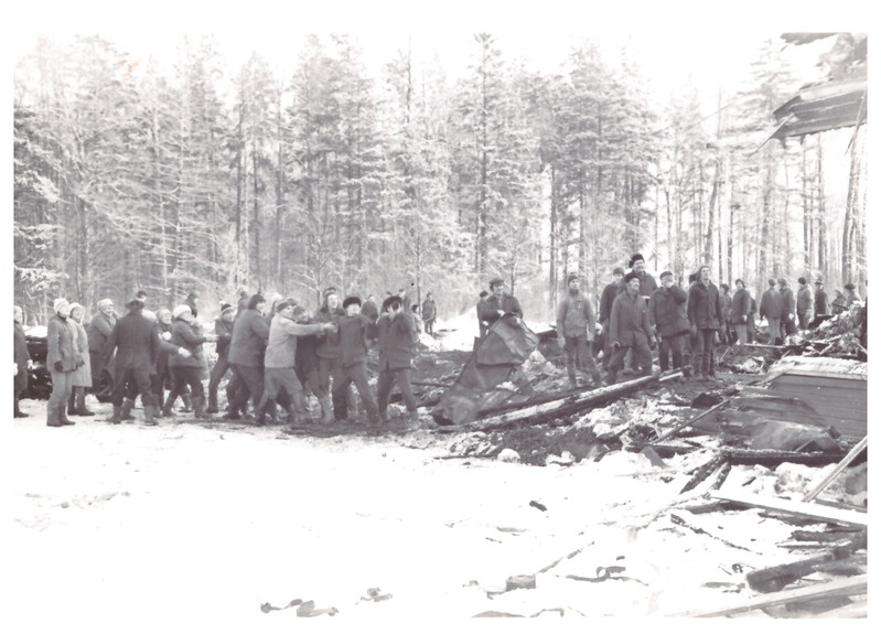 Foto. Järvakandi klubi põleng