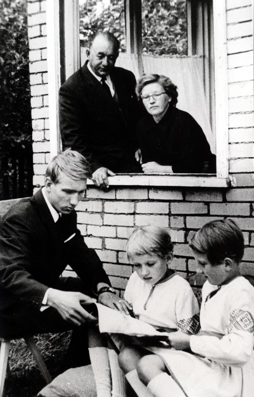 Herman Kuning oma perega Pääskülas