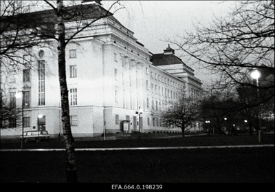 Vaade teatrile Estonia.  similar photo