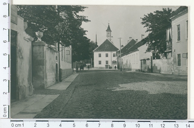 Raekoda. Castle uulitsal 1908