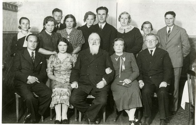 SÜG-i 1927. a. lõpetanute kokkutulek 1937. a.  duplicate photo