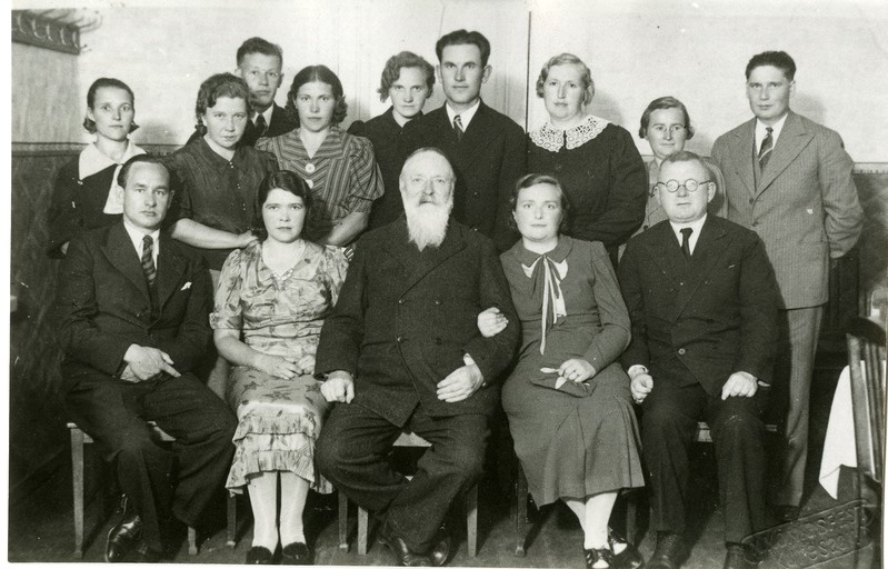 SÜG-i 1927. a. lõpetanute kokkutulek 1937. a.