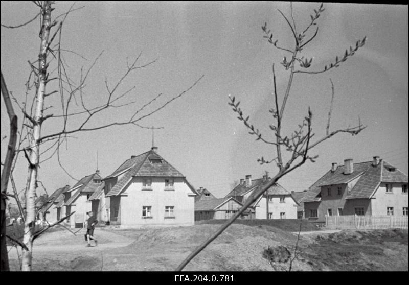 Põlevkiviutmistehase tööliste elamud.