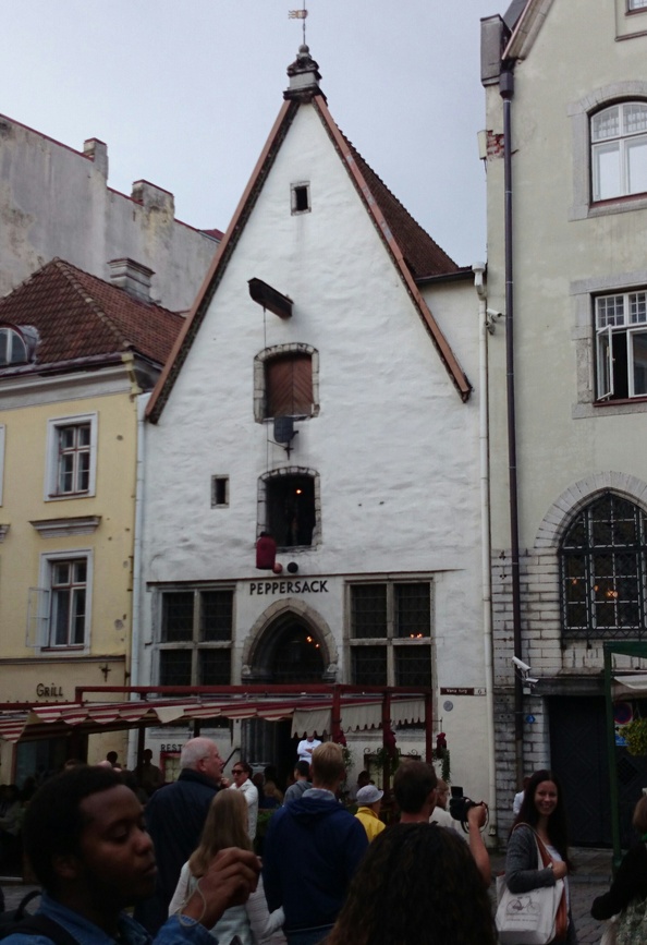 Tallinn, Vana turg 6, fassaad. rephoto