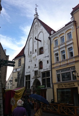 Tallinn, Vanaturu kael, keskel maja nr. 3. rephoto
