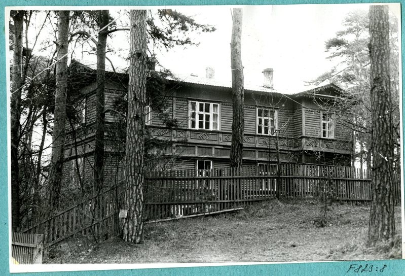 Narva-Jõesuu, hoone Aia tn 2