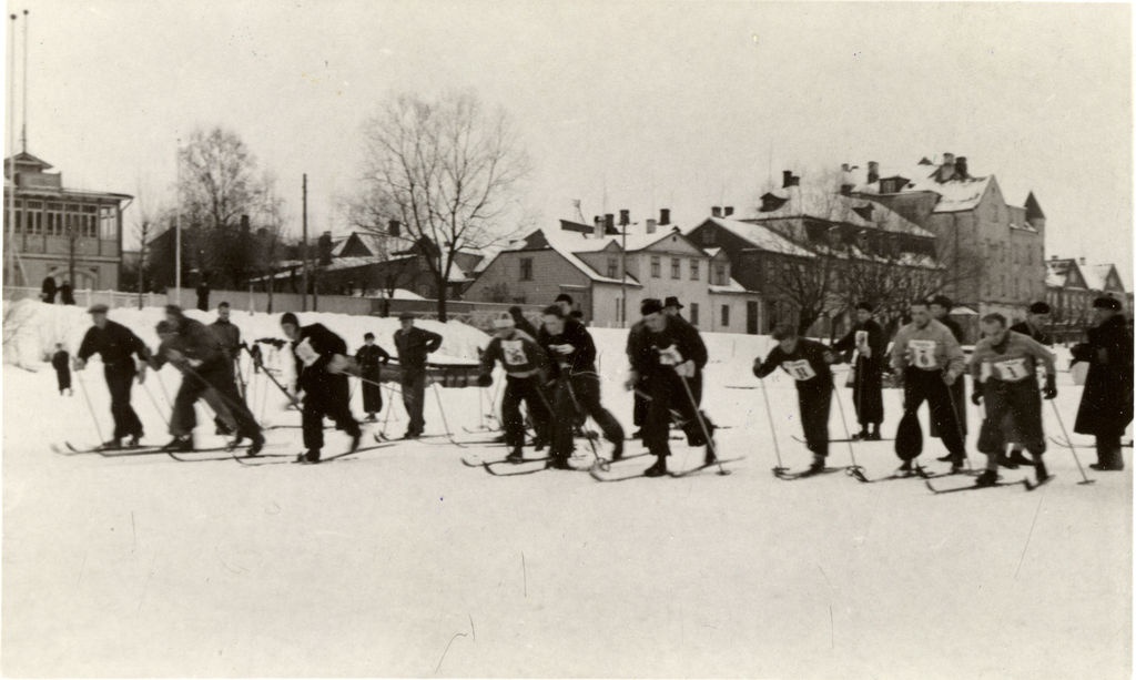 Start of ski competitions