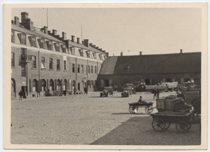 Postcard in the courtyard of Viljandi, VEPS House