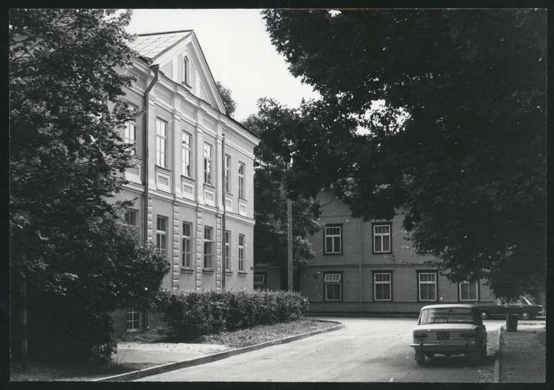 Photo, Viljandi region tk Education Department house, former city school