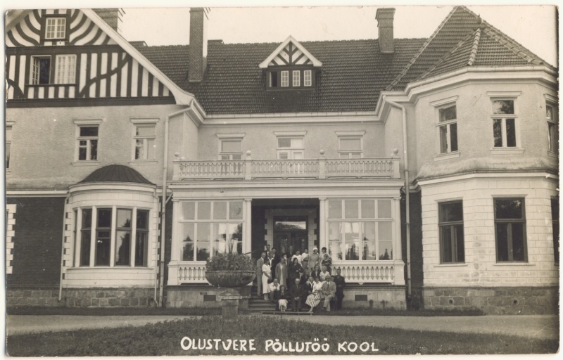 Building of Olustvere Põllutöökooli