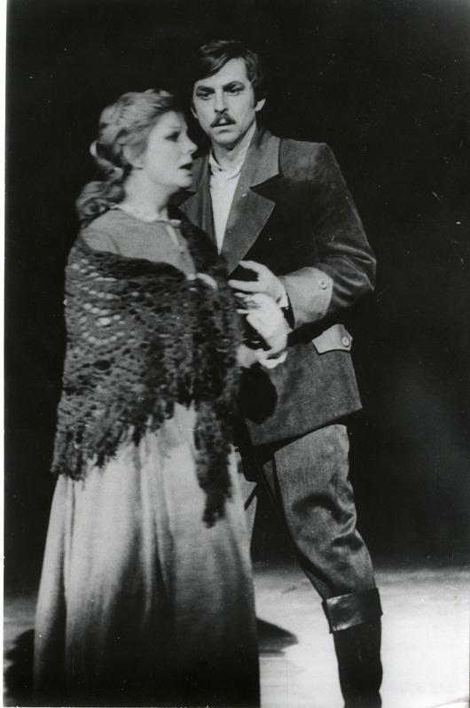 Ants Kollo Anton Eriku osas ja Helvi Raamat Senta osas Richard Wagneri ooperis "Lendav Hollanlane", 1984.a.