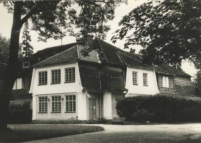 Photo album. Olustvere vocational school in 1979.