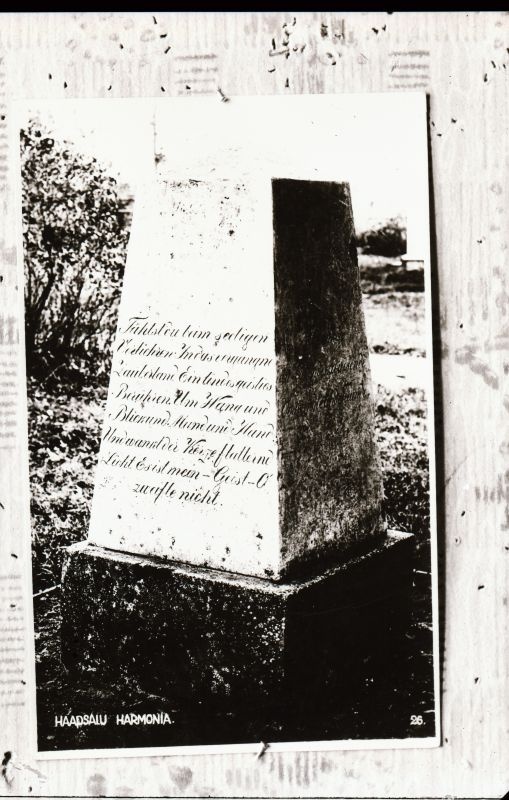 Negatiiv. Tselluloid. Albumis.