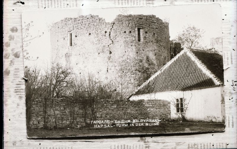 Negatiiv. Tselluloid. Albumis.