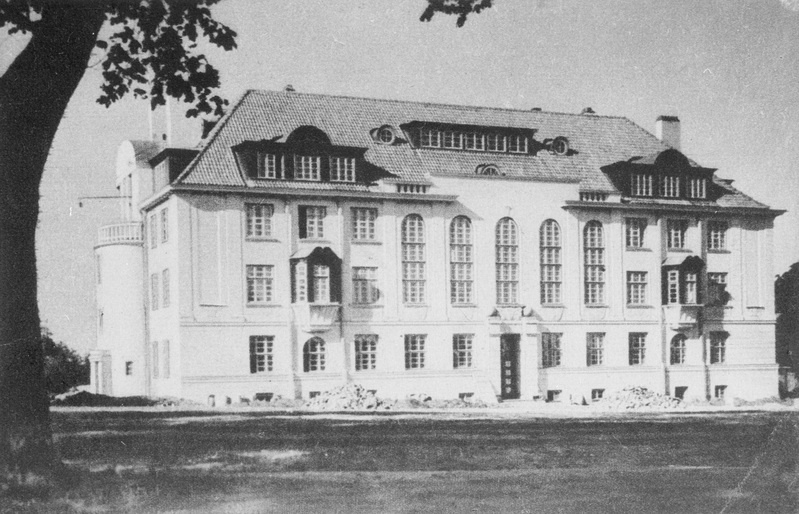 Eesti Panga Viljandi osakonna hoone Vabaduse platsil