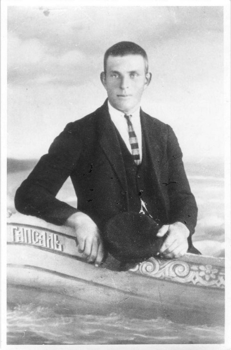 Ateljeefoto. Harilaiu viimane majakavaht Julius Kimberg