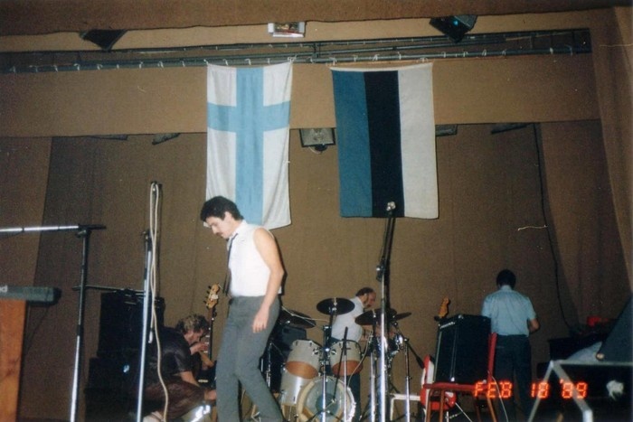 Soome Virolahti valla delegatsiooni külaskäik Hiiumaal 18.-20.02.1989.a.
Ansambel "Hept" enne kontserti Kärdla kultuurimajas