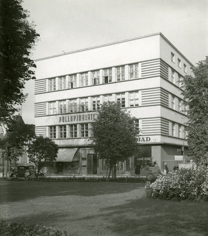 The Farmers’ Bank house (degraded), view from the right. Architect Franz de Vries