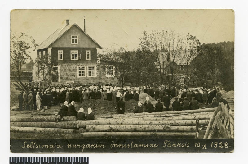 Postcard, Today, the cornerstone of the fire-fighting community