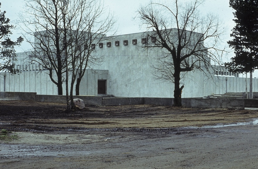 Haapsalu Culture Centre: view of the building. Architect Ado Eigi, interior architect Maire Kangur