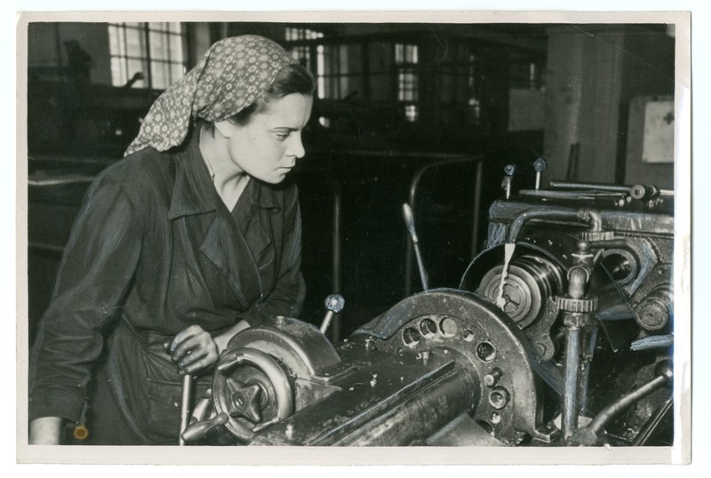 Foto, must-valge, Pärnu Kommunist. Treial Õie Older