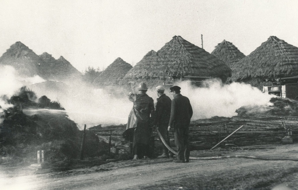 Photo. Fire extinguishing in Võru Toorlinn factory in 1965. In April.