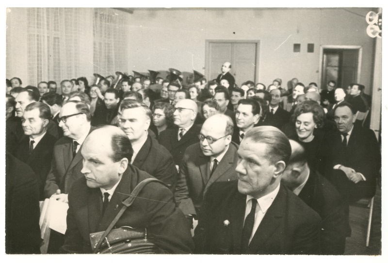 Foto. Töötajate autasustamine ETKVL klubis Tallinnas