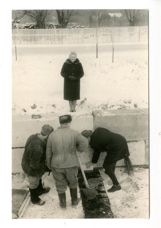 Foto. Ridaelamu Suur-Kuke 45 ehitamine