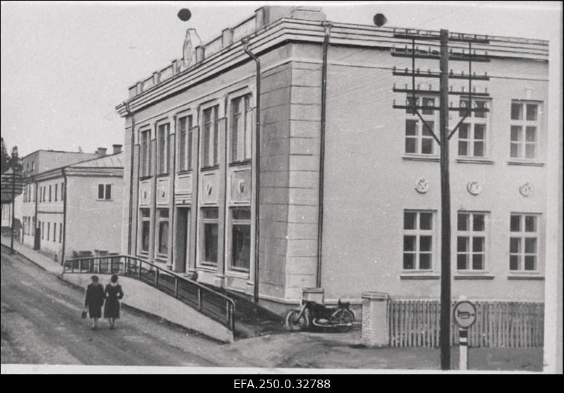 Otepää rajooni Tarbijate Kooperatiivi Universaalkaupluse hoone.