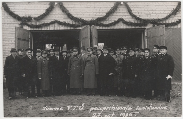 Group photo. Blessing of Nõmme VTÜ spray house. 27. 10.1935
