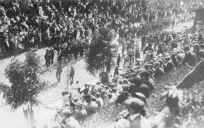 Narva laulupeo rongkäik 1937. a.  similar photo