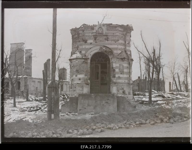 Purustatud kabel Hermanni tänava otsas.