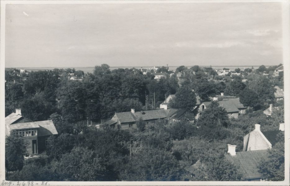 Foto. Dampfi album. Vaade Haapsalule ja Tagalahele linna mudaravila tornist. 1934.