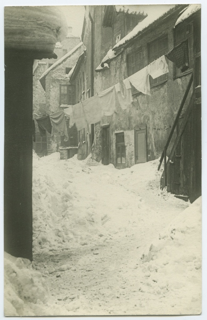 Tallinn, Lai Street 23 yards in winter.