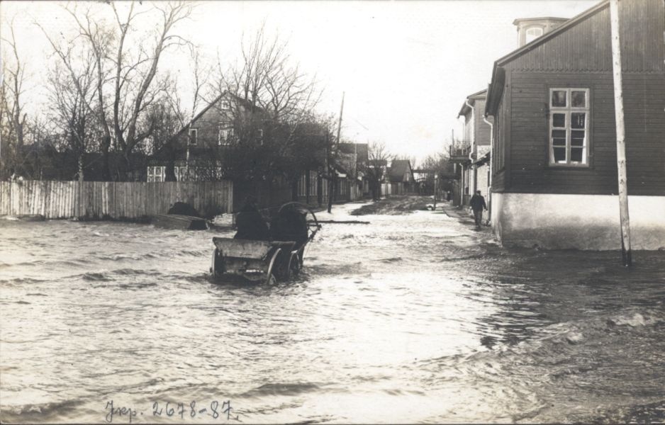 Foto. Dampfi album. Üleujutus Sadama tänava algul 22. novembril 1913.