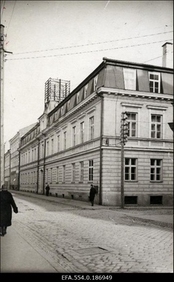 Postkontori hoone Rüütli tänaval.  duplicate photo