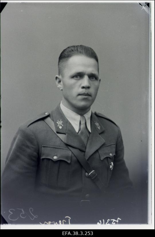 10. Üksik Jalaväepataljoni ohvitser leitnant Maksim Trevor.