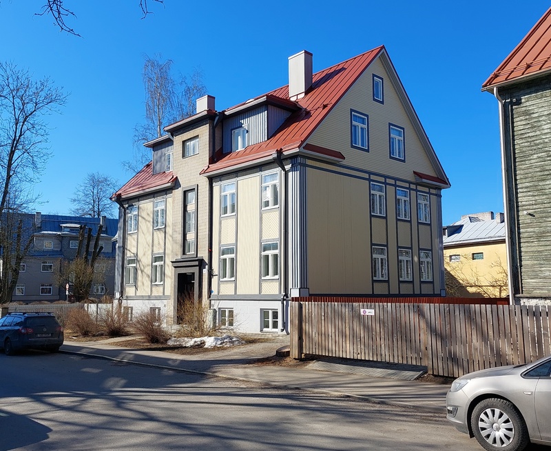 Pelgulinn: elamu Saue 18 rephoto