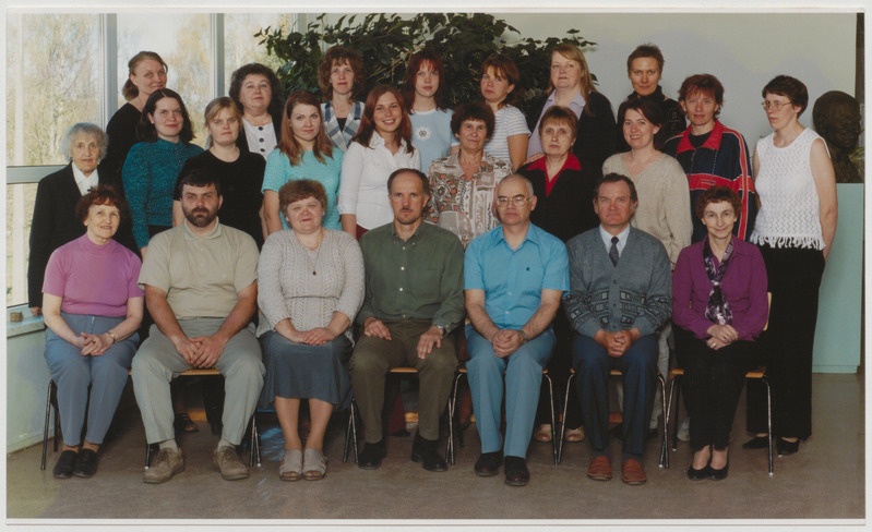 Palamuse gümnaasiumi õpetajad 2003.a.