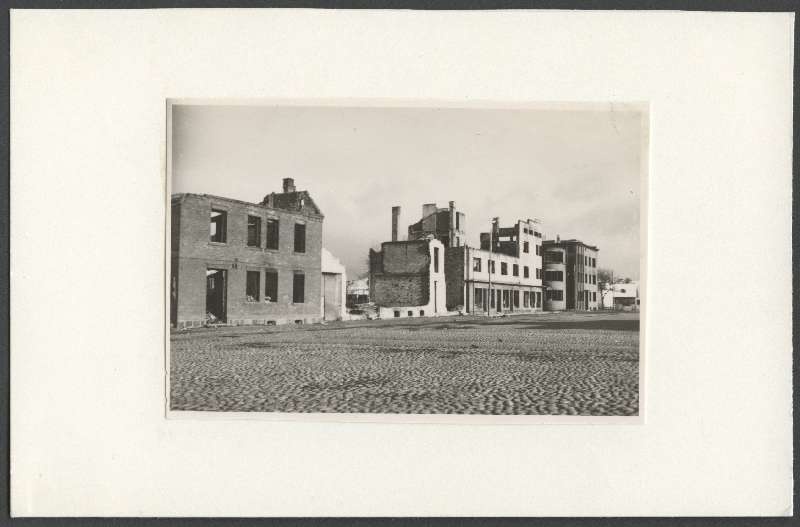 Photo, Viljandi, burned houses near Jakobson