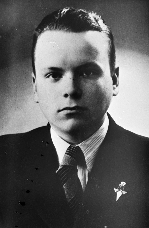 TPI komsomolikomitee sekretär Eduard Pettai, portree, 1941.a.