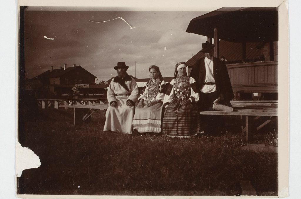 Sessions at the Tartu Estonian exhibition in 1908